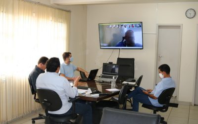 Cooperativa realiza conferência com representantes